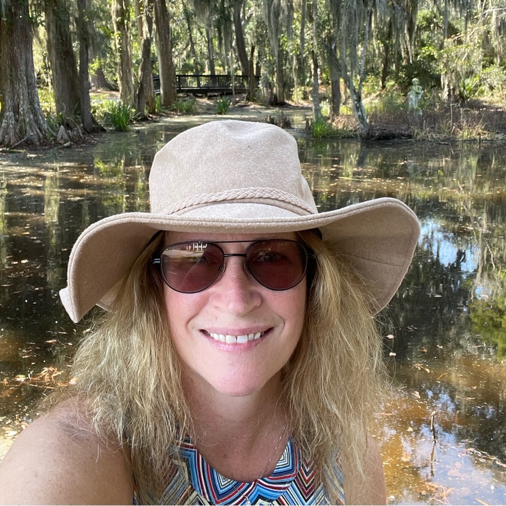 Meet your Posher, Jeanette